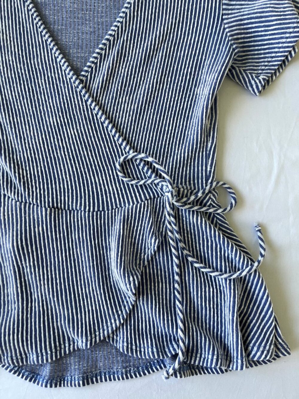 Caution to the Wind Striped Peplum Top - V-Neck Side Tie Blouse - Size S - Picture 4 of 9
